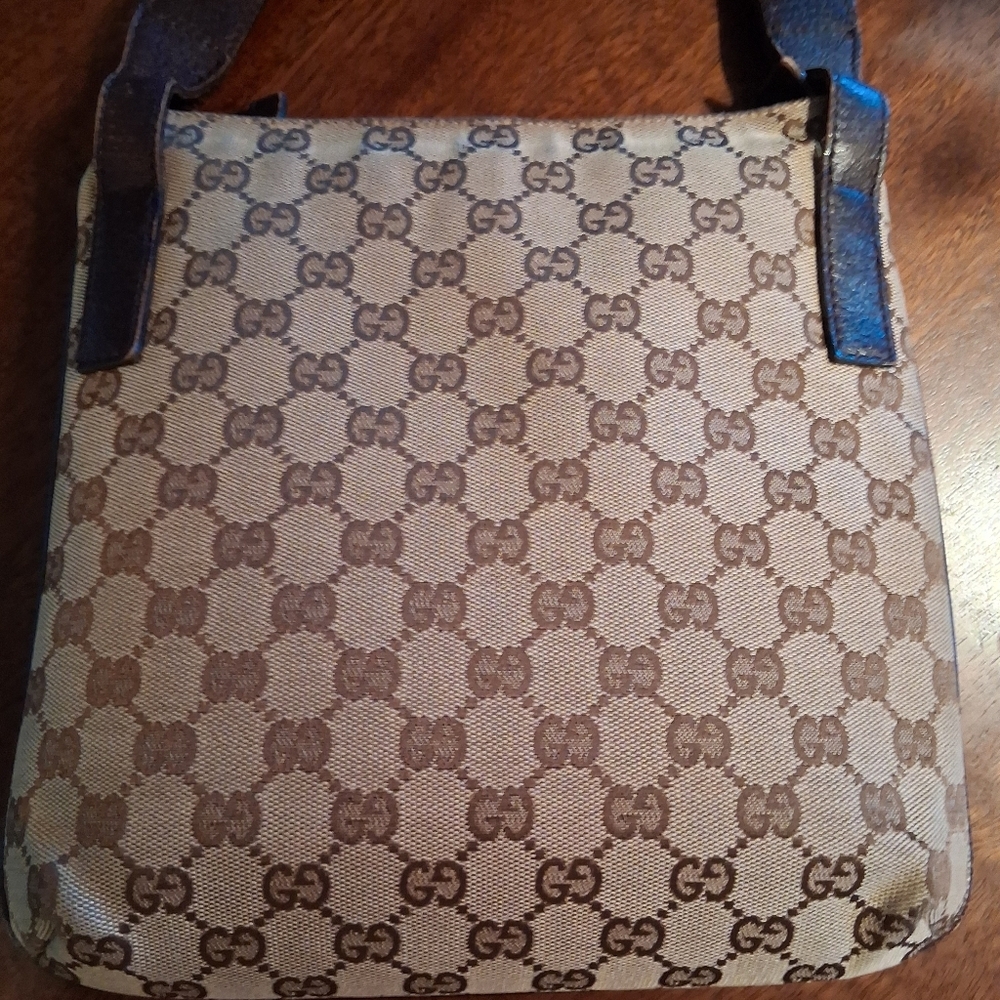 Gucci Tan and Brown Crossbody Bag - Picture 3 of 16